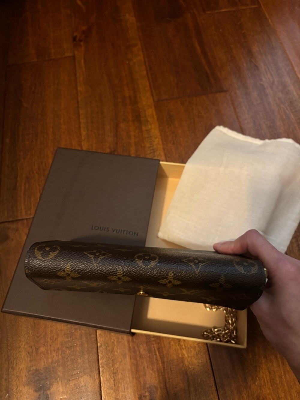 Louis Vuitton Monogram Sarah Wallet with Chain - Picture 9 of 13